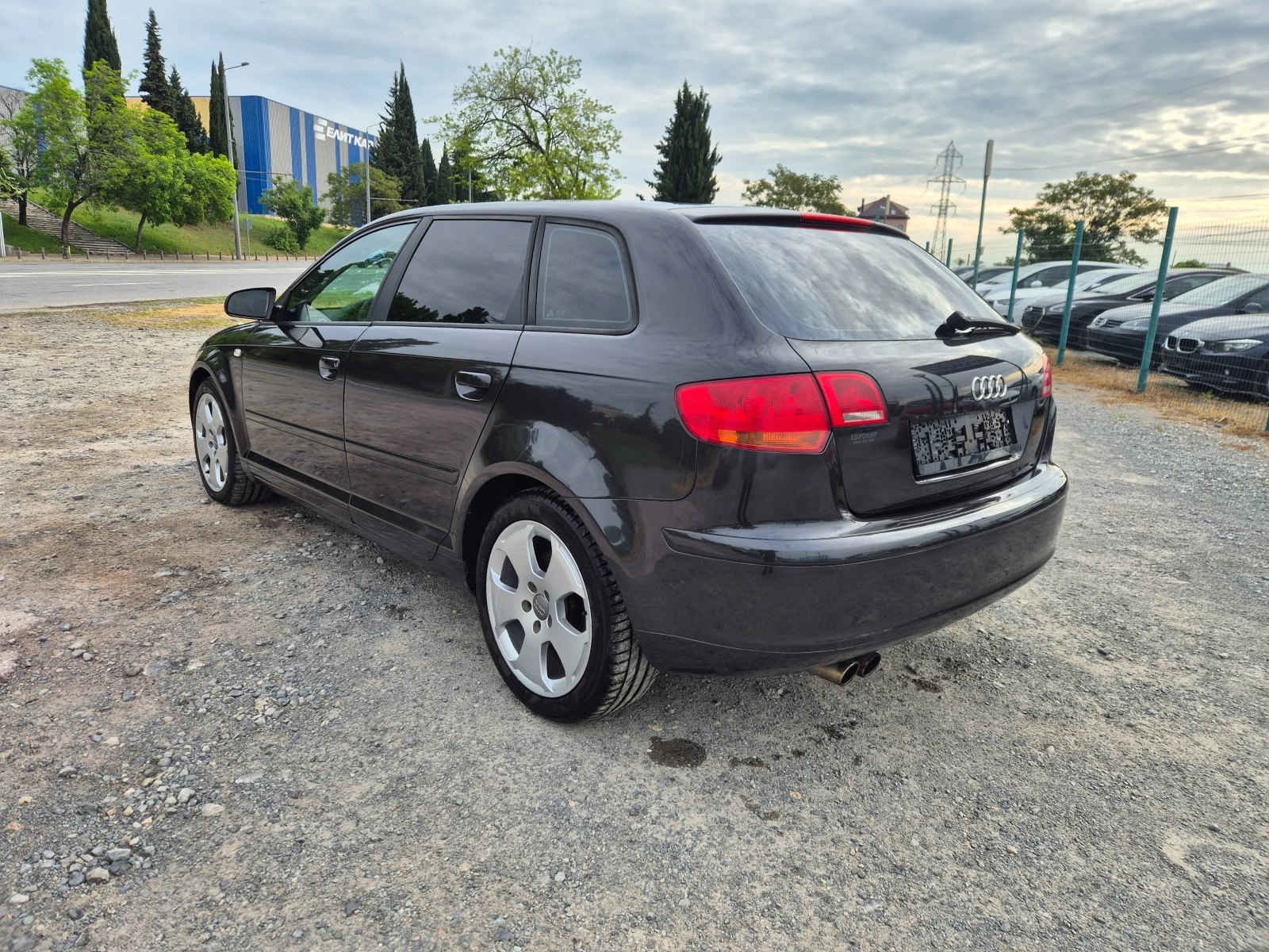 Audi A3 Sportback 2.0TFSI Автомат - изображение 3