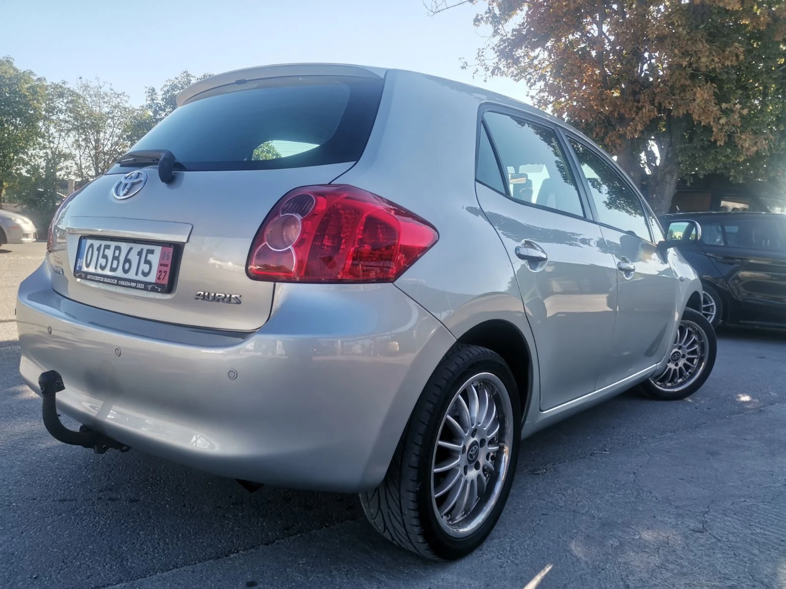 Toyota Auris КАТО НОВ* 1.6i* ПАРКТРОНИК - изображение 6