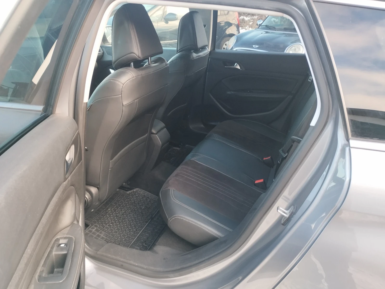 Peugeot 308 1.6 hdi - изображение 8