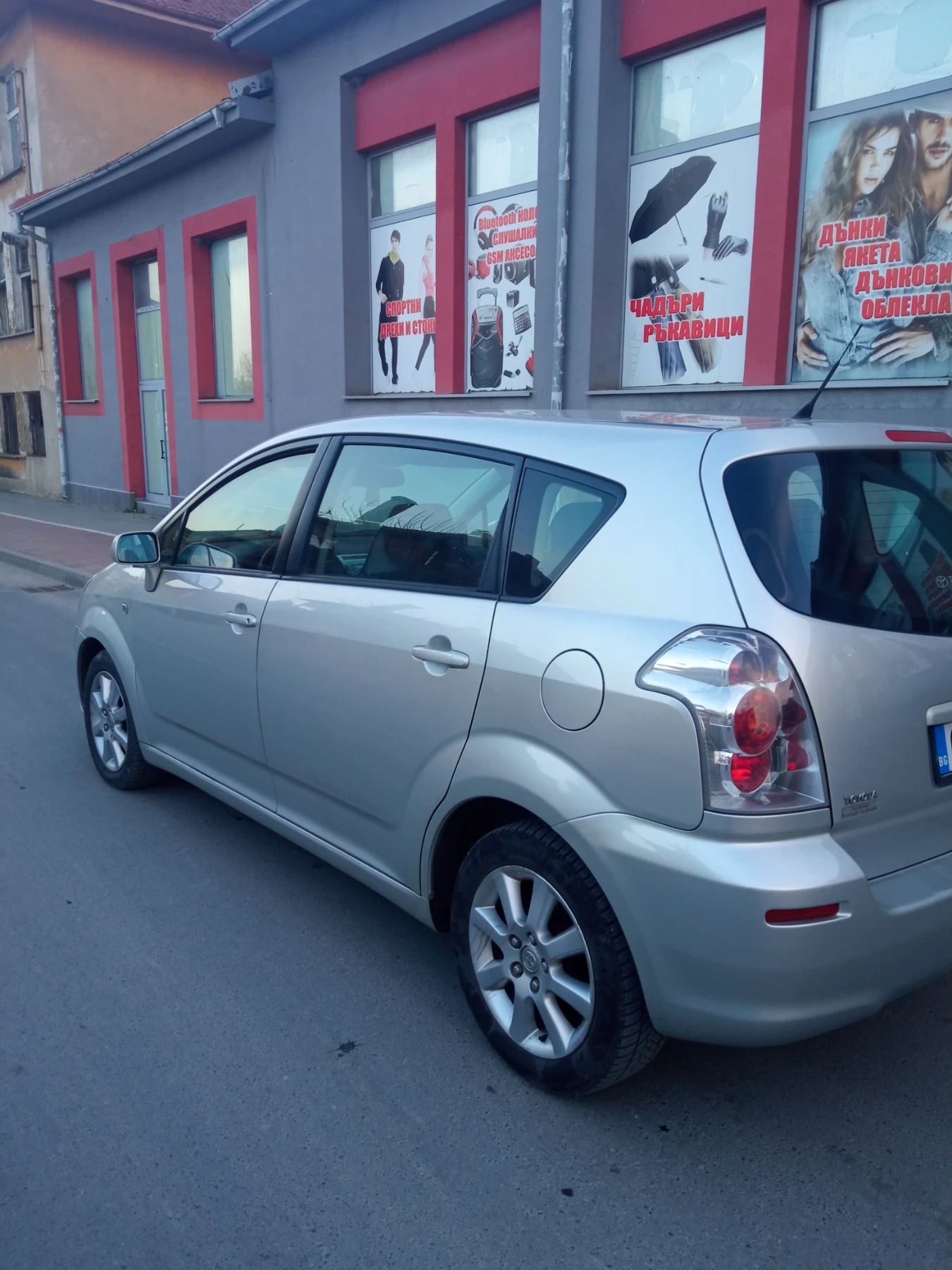 Toyota Corolla verso  - изображение 5