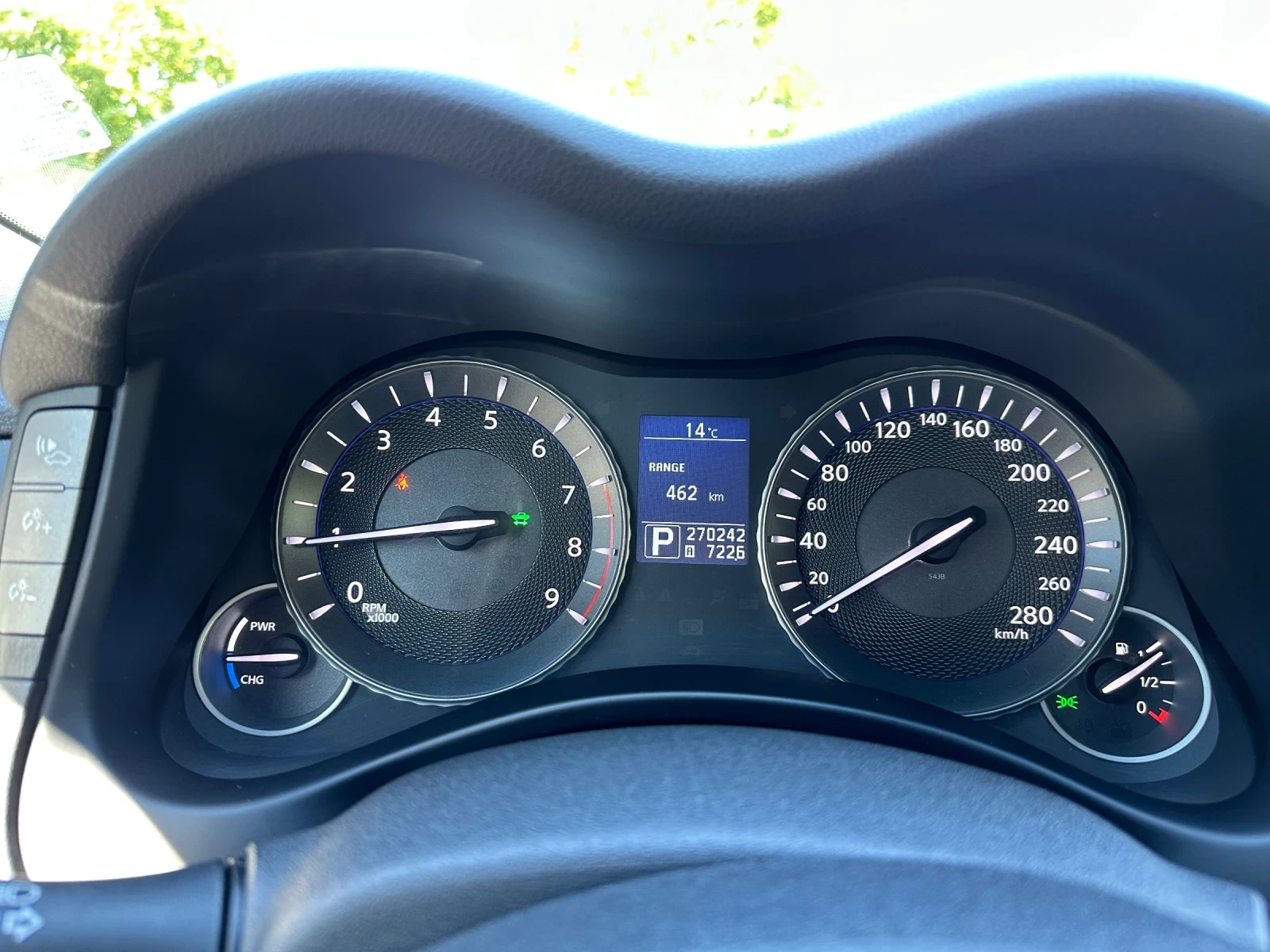 Infiniti M M35H Hybrid - изображение 6