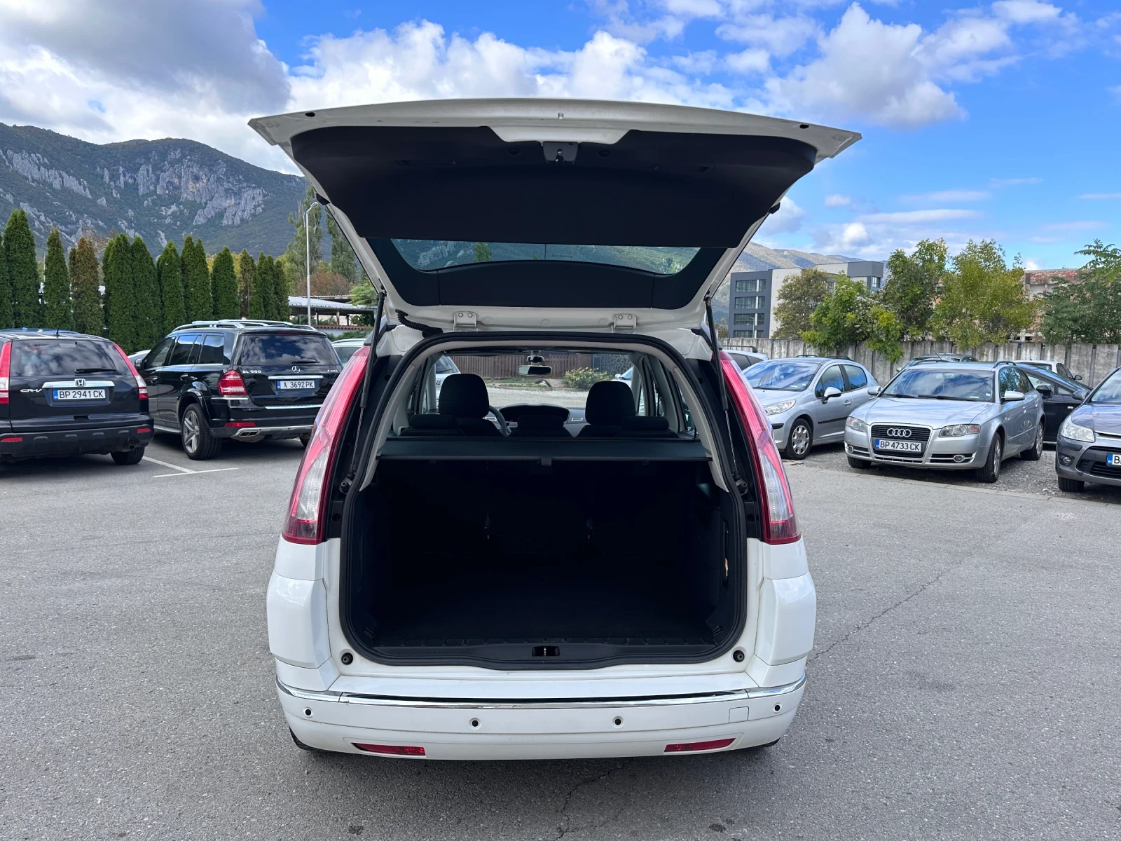 Citroen C4 Picasso GRAND FaceLift - 1.6i -   | Mobile.bg   17