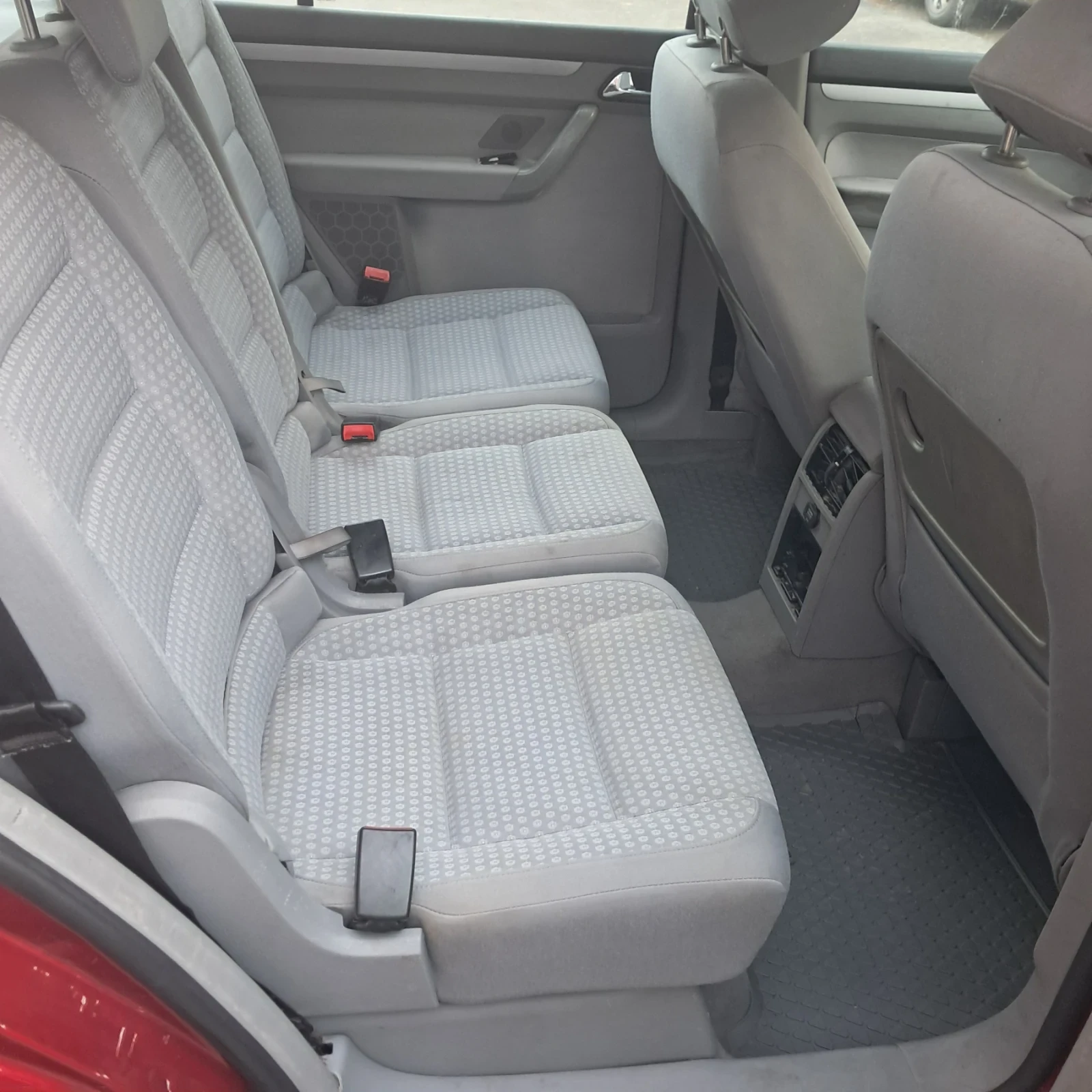 VW Touran 1.9 - изображение 6