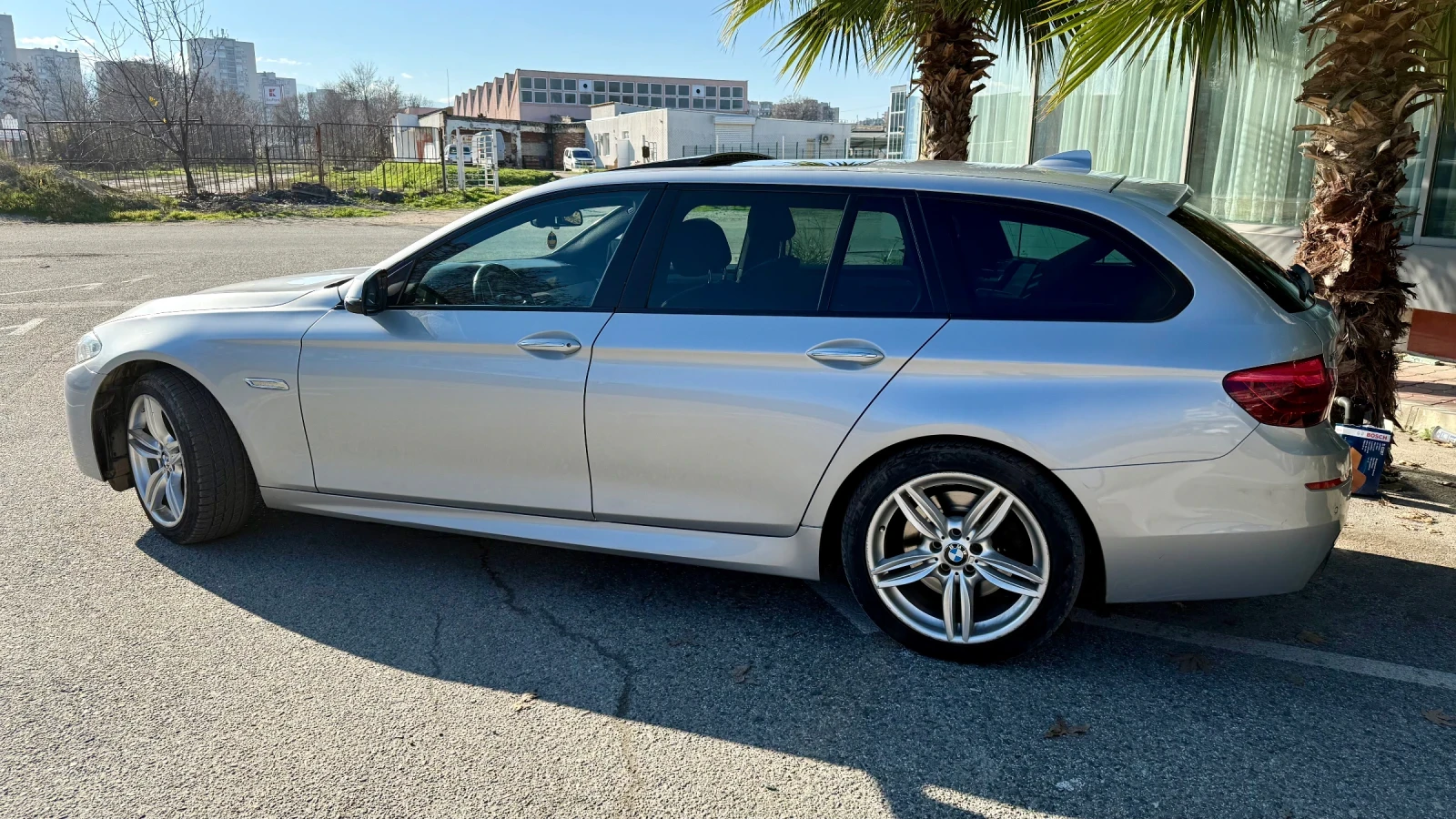 BMW 530 4X4 Led display, M pack LED фарове - изображение 2