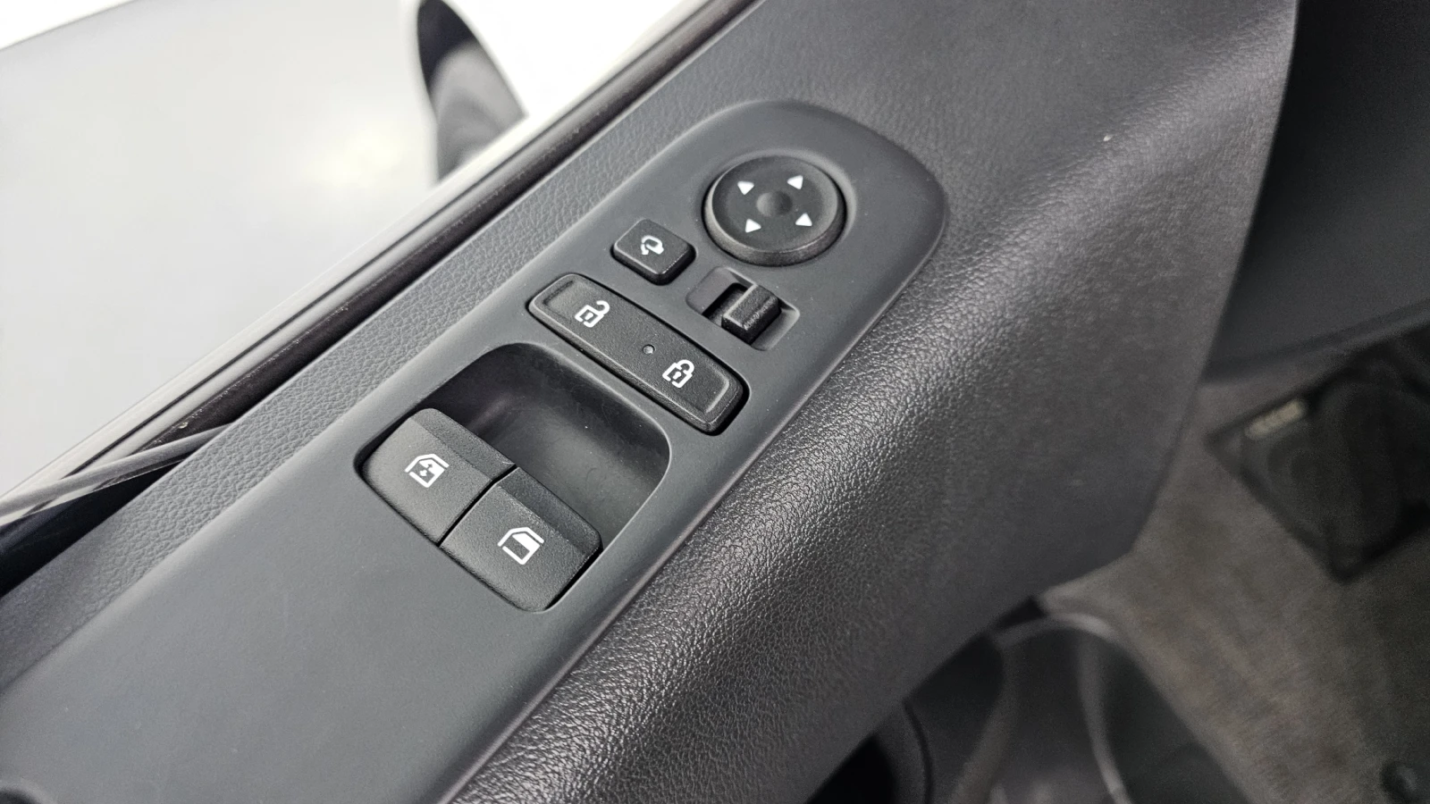 Hyundai Staria L3.5 Tourer 9seater autogeorge.com | Mobile.bg � ����������� 17