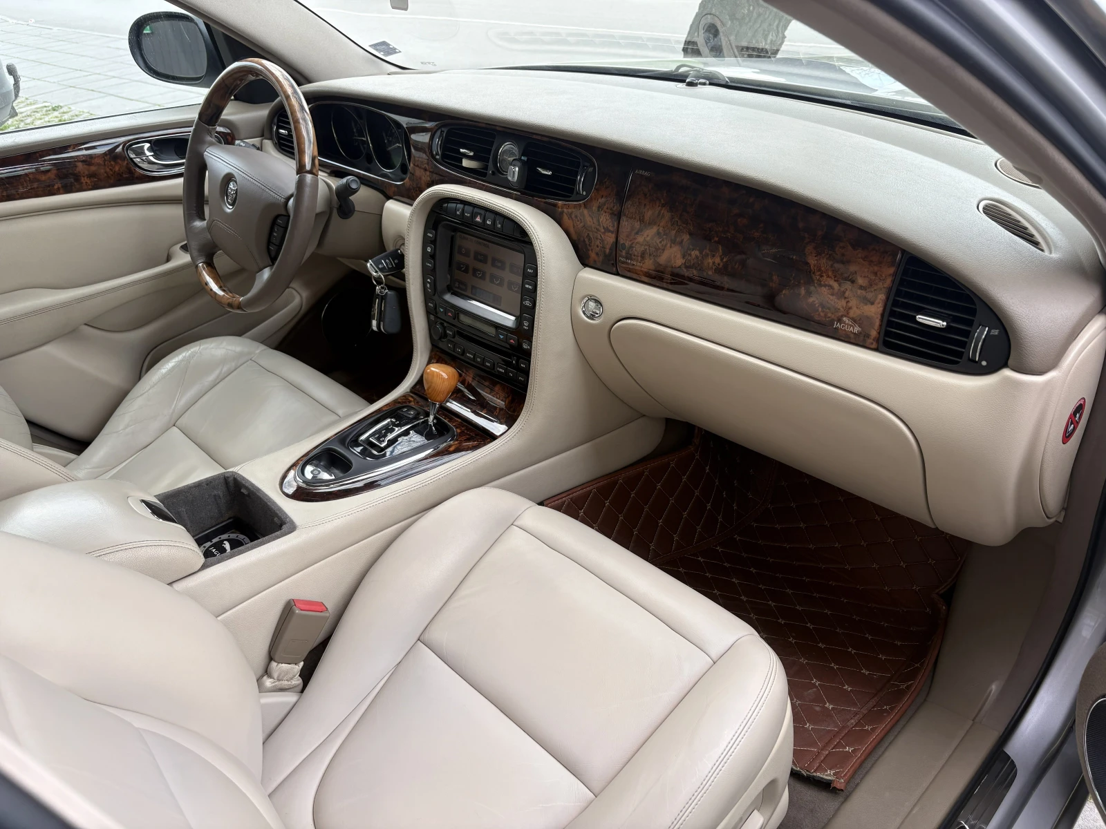 Jaguar Xj Xj8, снимка 10 - Автомобили и джипове - 53288885