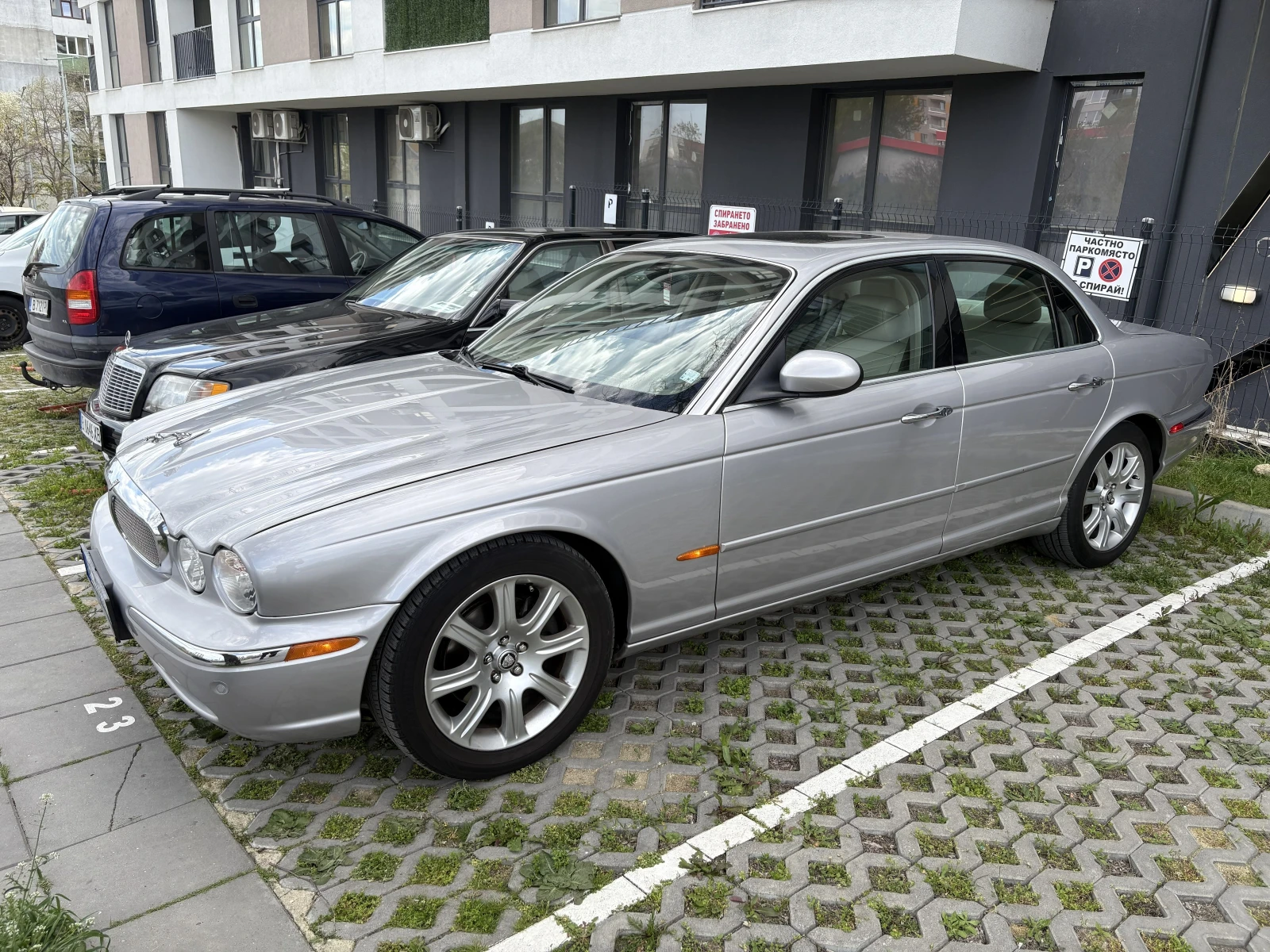 Jaguar Xj Xj8, снимка 2 - Автомобили и джипове - 53288885
