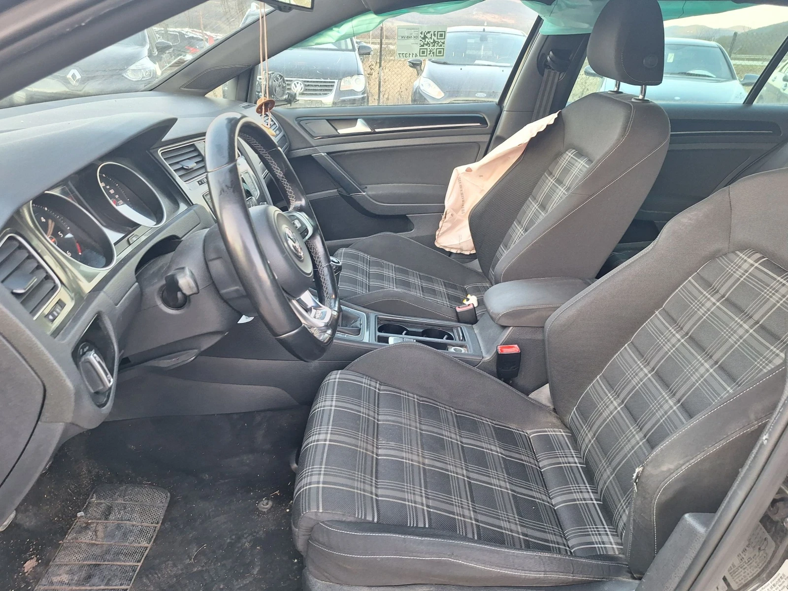 VW Golf 2.0gtd - изображение 2