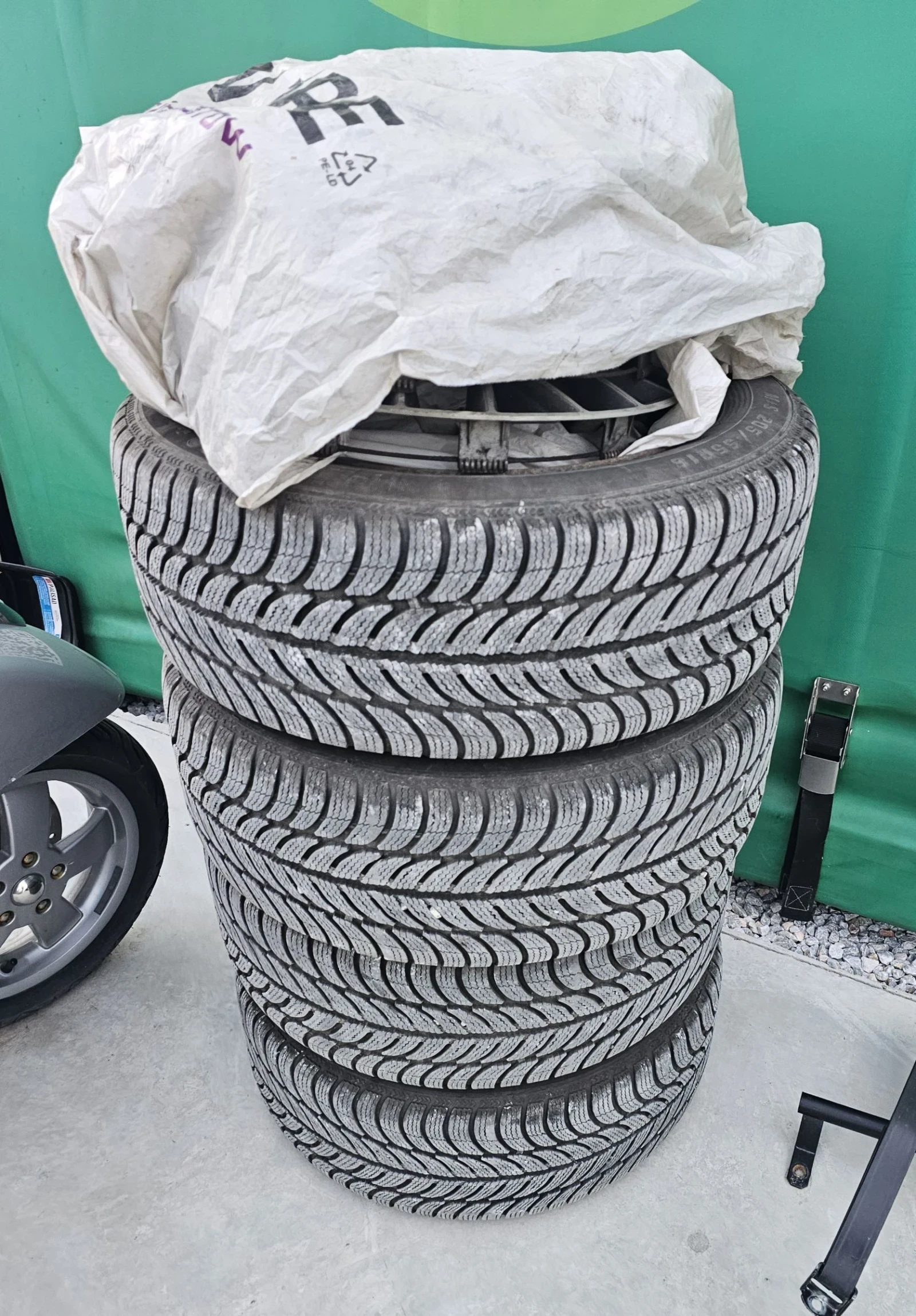 Volvo V40, снимка 14 - Автомобили и джипове - 53918139