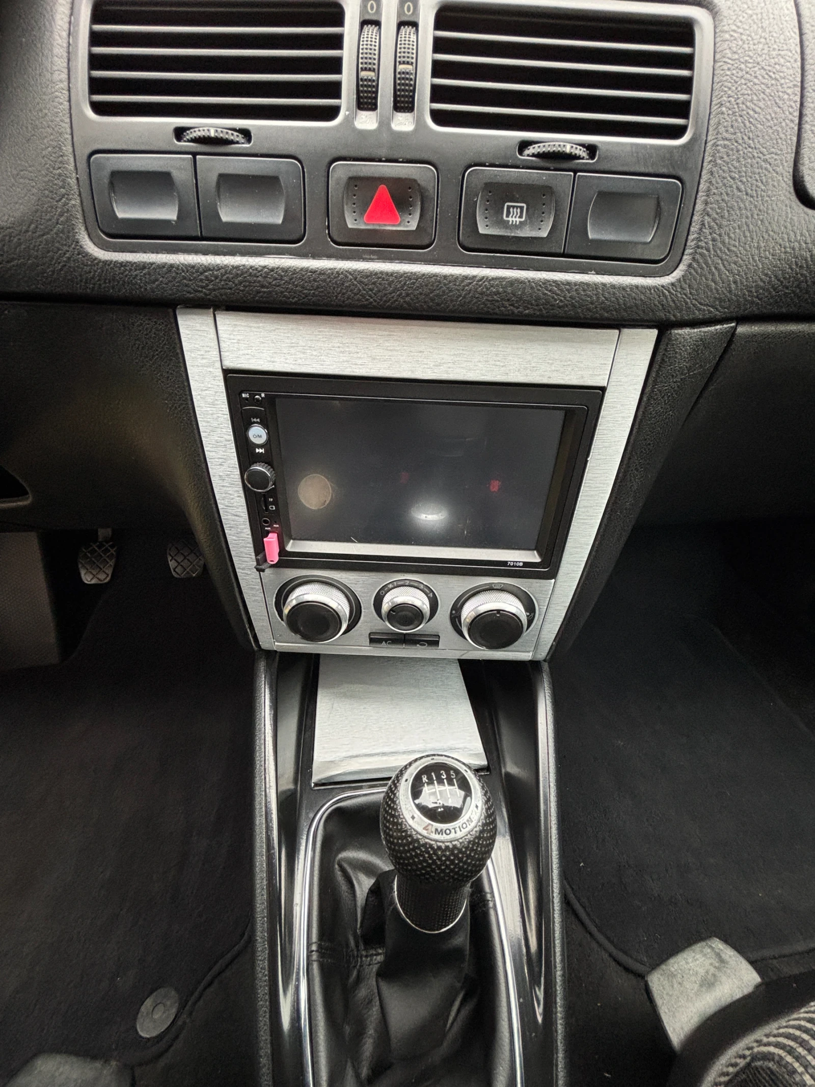 VW Golf TDI 4Motion, снимка 17 - Автомобили и джипове - 54169824