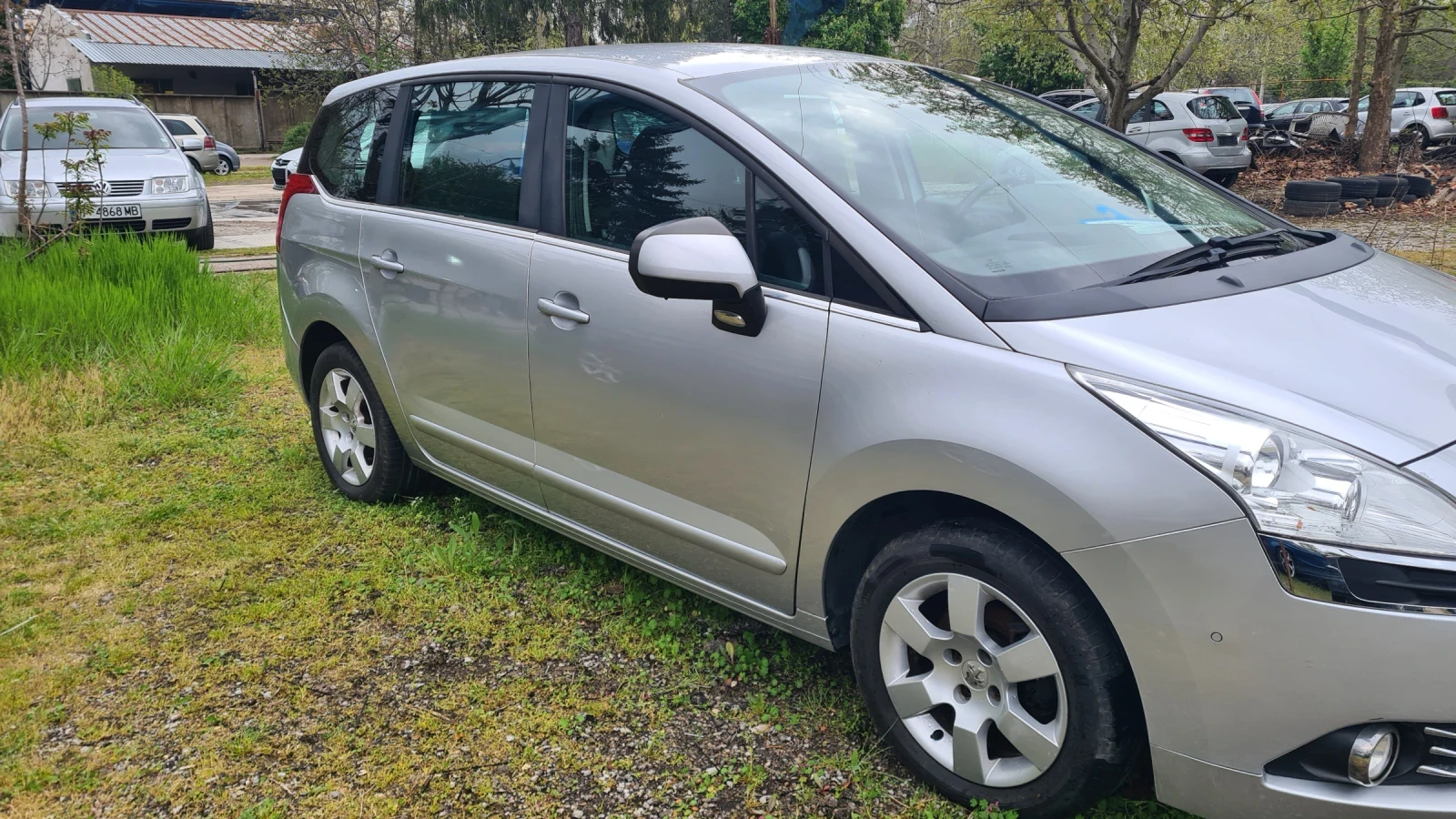 Peugeot 5008 1.6, 120 коня, 7 местен, снимка 3 - Автомобили и джипове - 54319700
