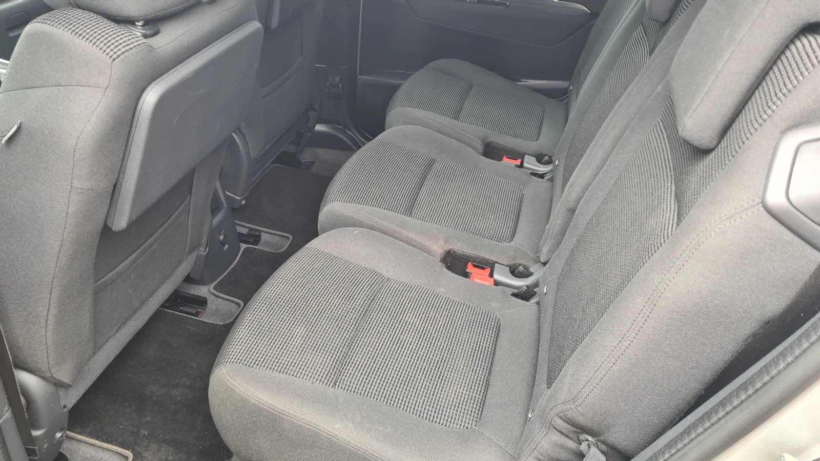 Peugeot 5008 1.6, 120 коня, 7 местен, снимка 12 - Автомобили и джипове - 54319700