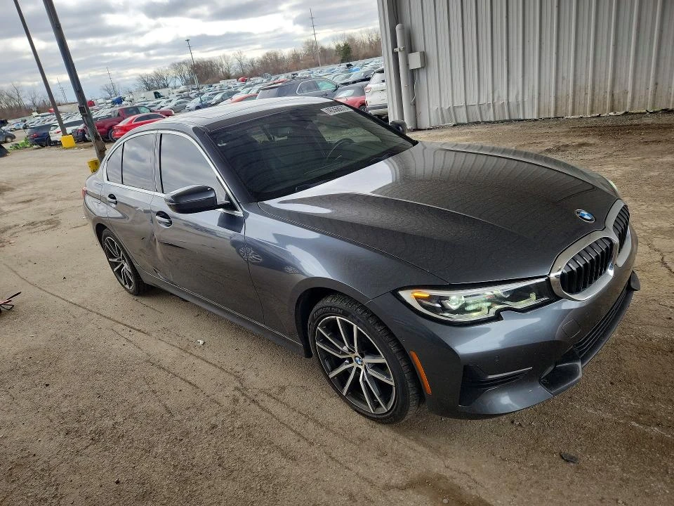 BMW 330 2.0L 4 ALL WHEEL DRIVE | Mobile.bg � ����������� 4