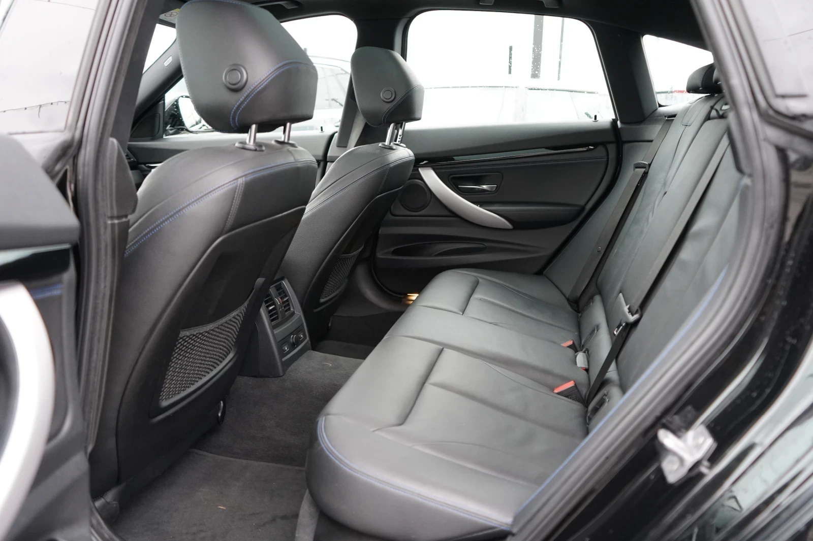 BMW 3gt xDrive* M-PACK* KEYLESS* 1 СОБСТВЕНИК* , снимка 16 - Автомобили и джипове - 54440131