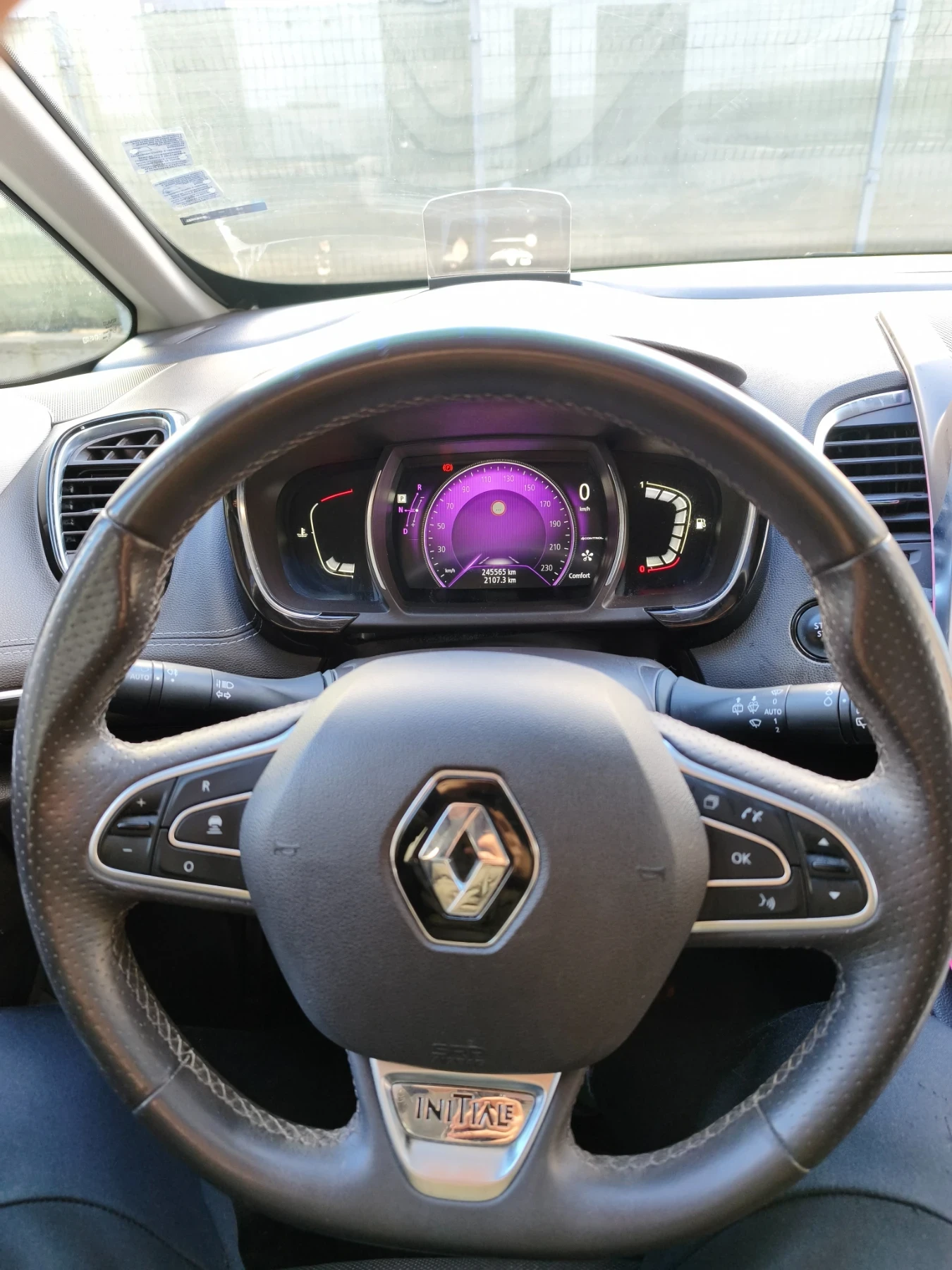 Renault Espace 1.6TCE INITIALE, снимка 5 - Автомобили и джипове - 55296377