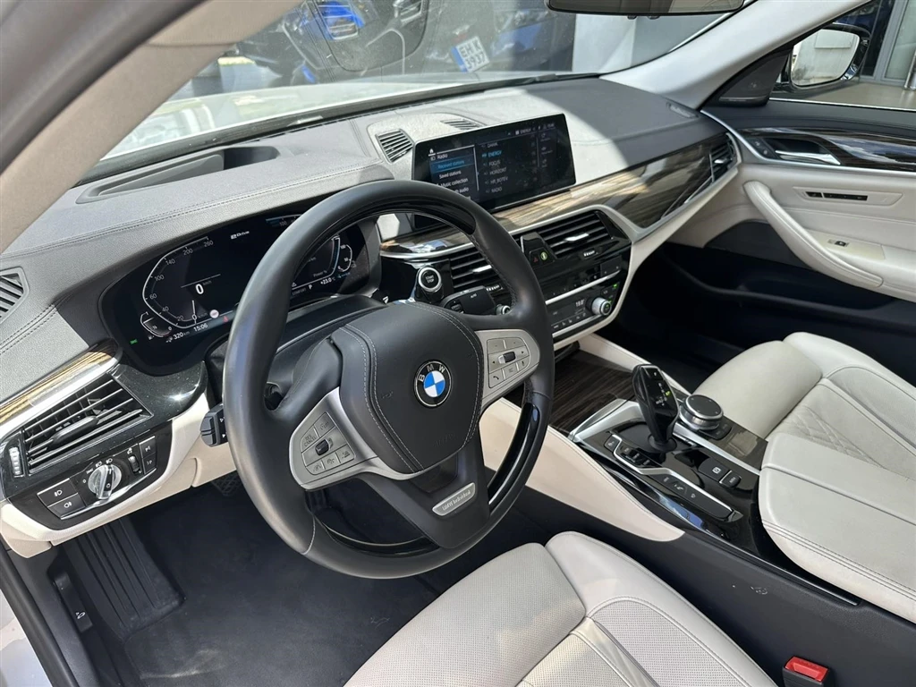 BMW 530E xDrive Седан, снимка 6 - Автомобили и джипове - 55314388