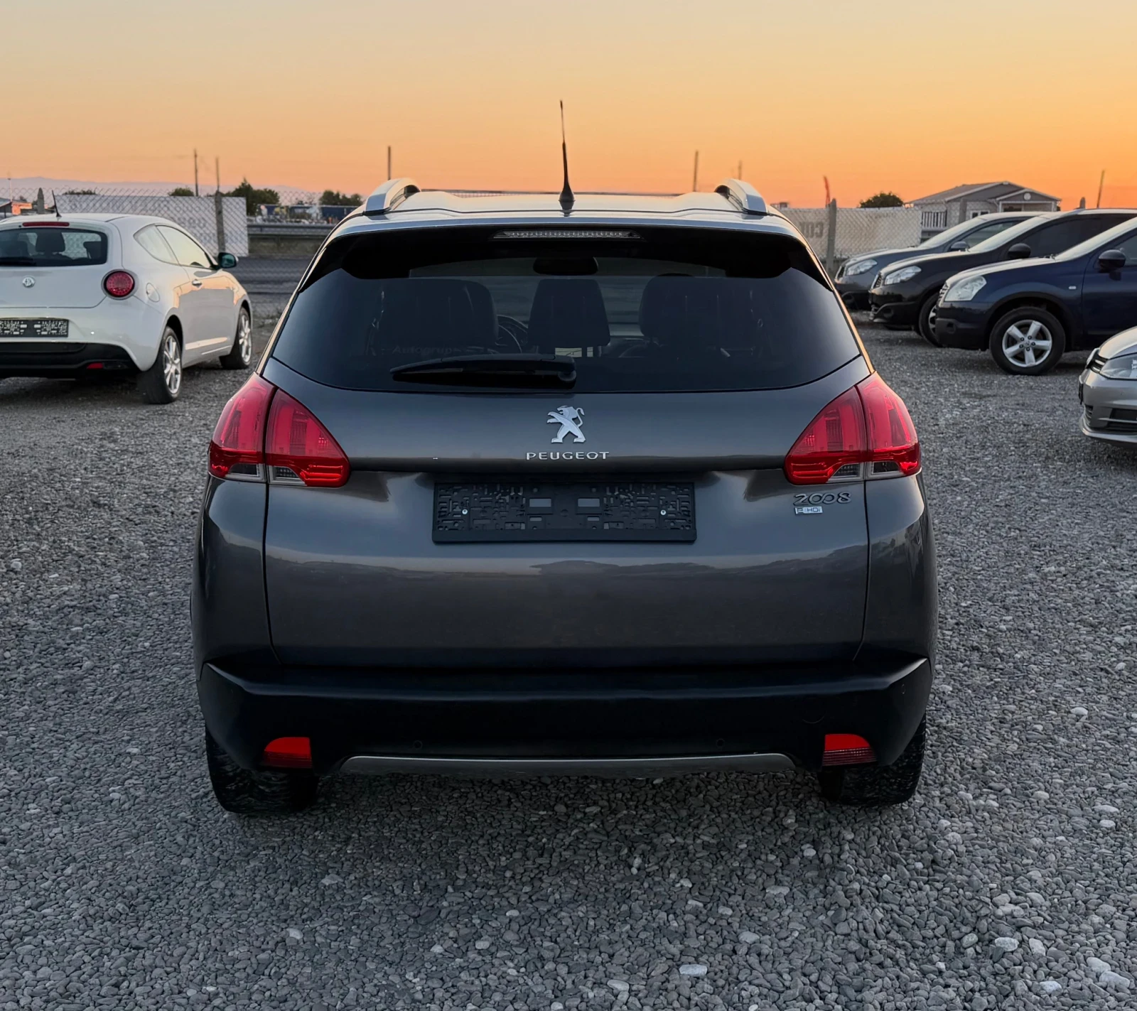 Peugeot 2008 1.6e-Hdi 115кс * ALLURE* 6ск, снимка 5 - Автомобили и джипове - 55486705
