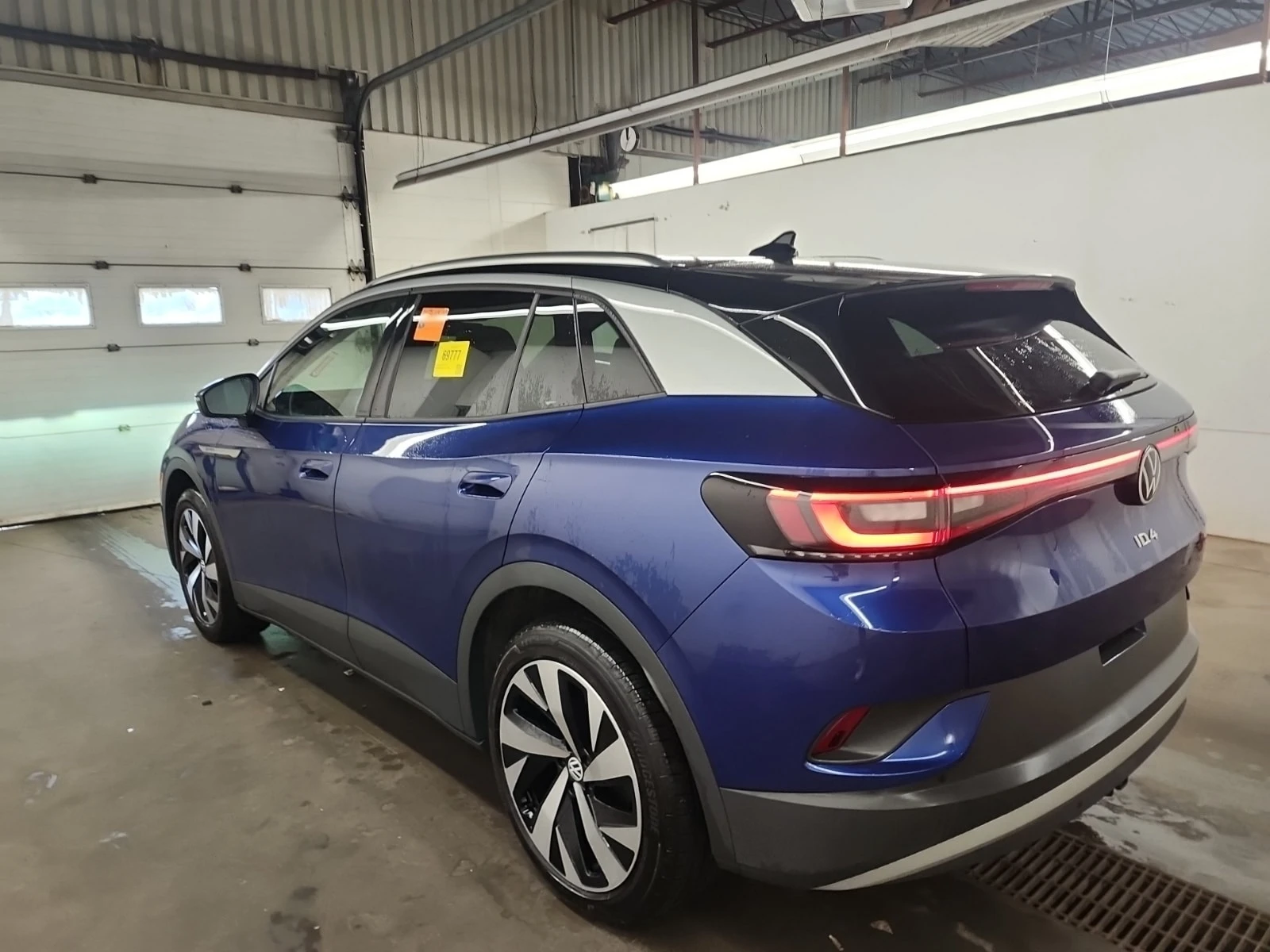 VW ID.4 * PRO * АВТОКРЕДИТ БЕЗ ПЪРВОНАЧАЛНА ВНОСКА* , снимка 4 - Автомобили и джипове - 55881072