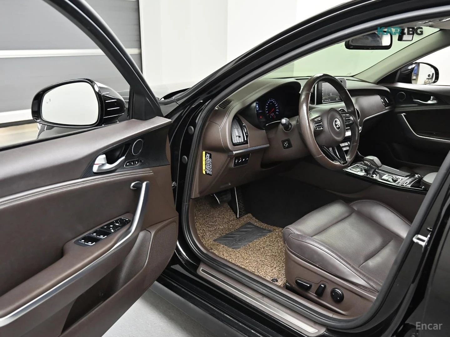 Kia Stinger AWD* PLATINUM* КАМЕРА* HEADUP* ПЕРА* ОБДУХВАНЕ* , снимка 11 - Автомобили и джипове - 55964452