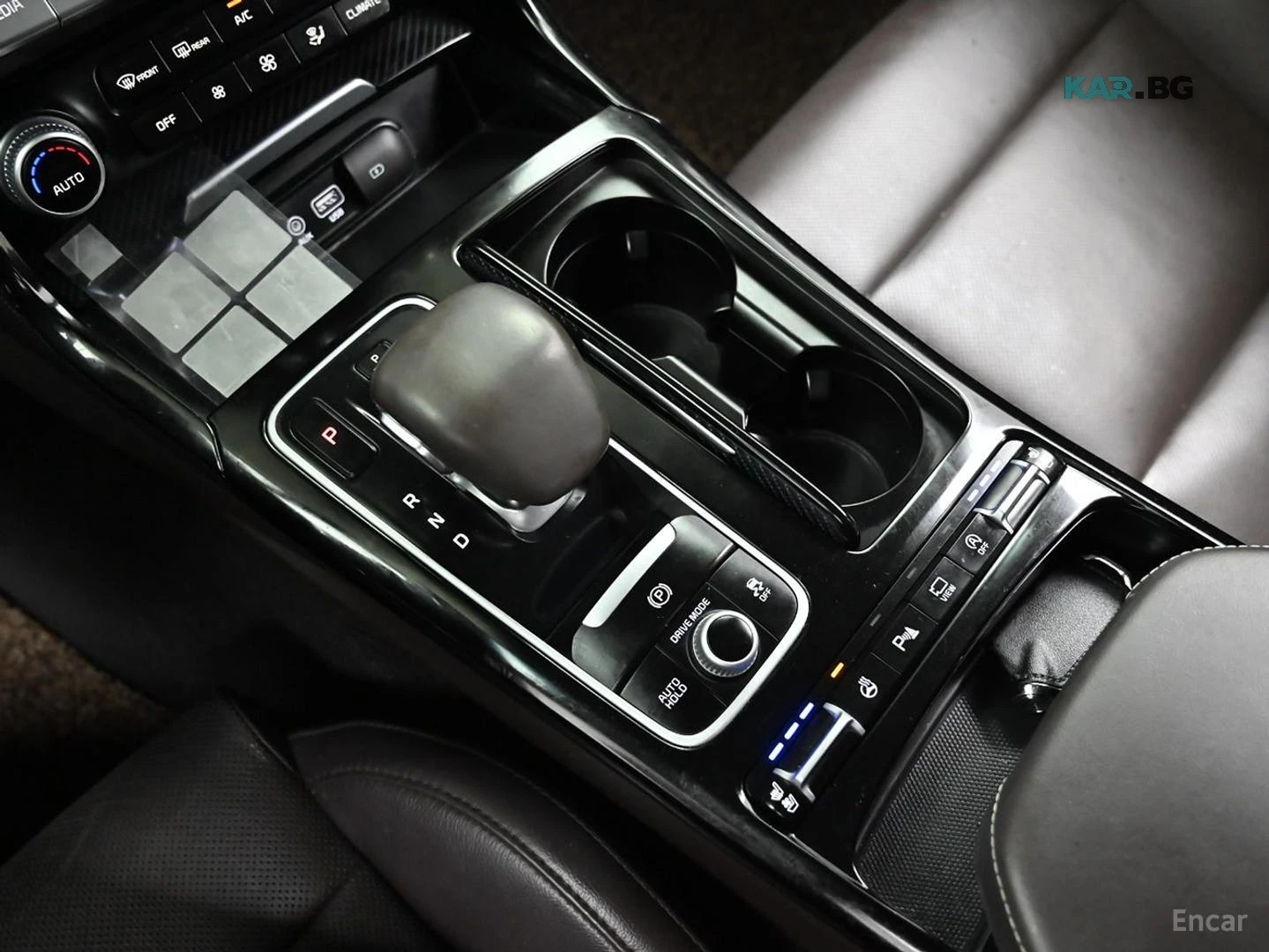Kia Stinger AWD* PLATINUM* КАМЕРА* HEADUP* ПЕРА* ОБДУХВАНЕ* , снимка 9 - Автомобили и джипове - 55964452