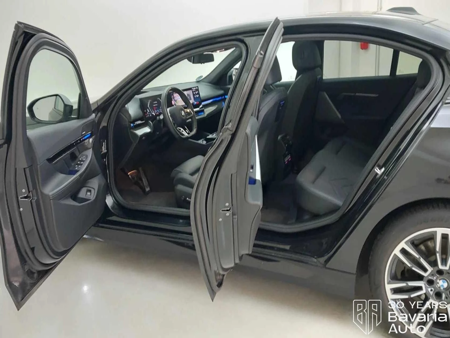 BMW 520 d M Sport Paket Steptronic, снимка 5 - Автомобили и джипове - 56037177