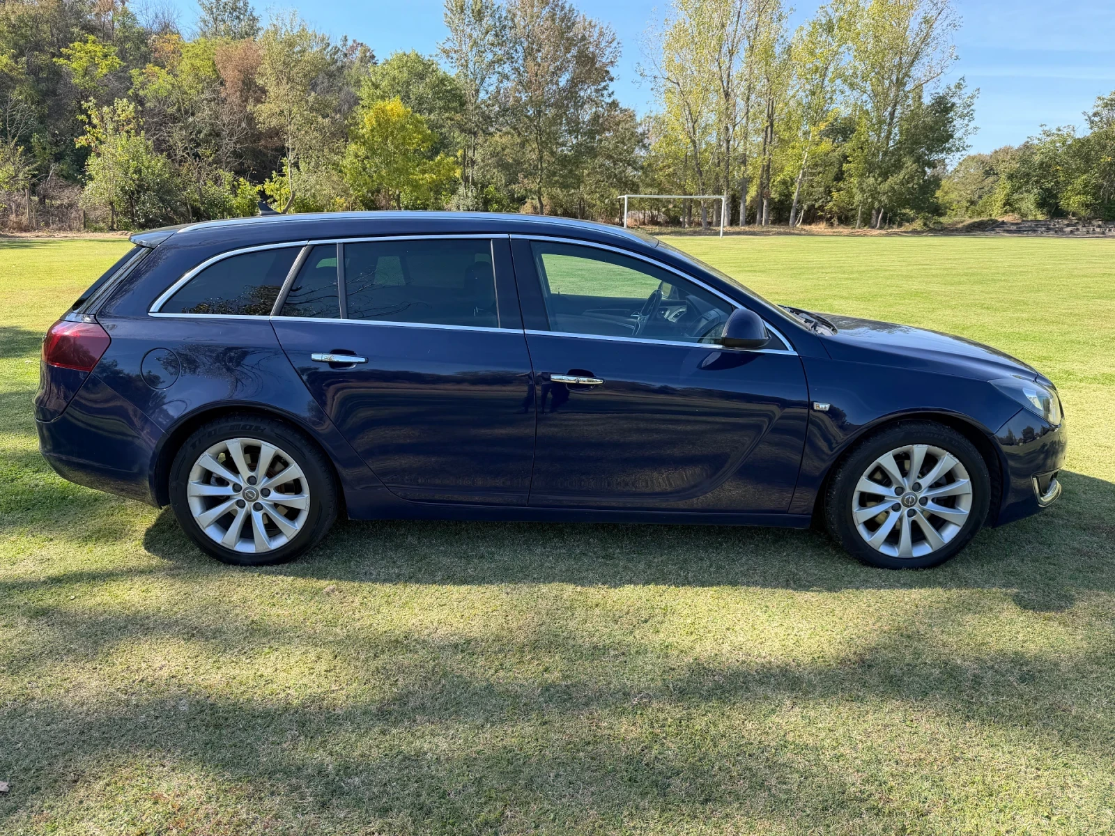 Opel Insignia Sports tourer, снимка 7 - Автомобили и джипове - 56343523