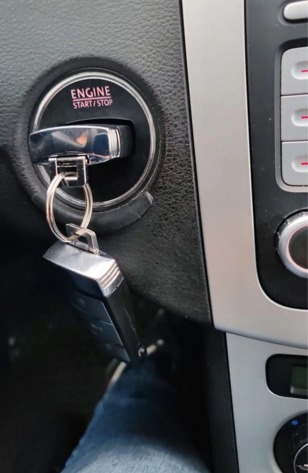 VW Passat 2.0 TDI 8V BMP - Вс.платено, снимка 8 - Автомобили и джипове - 56686098