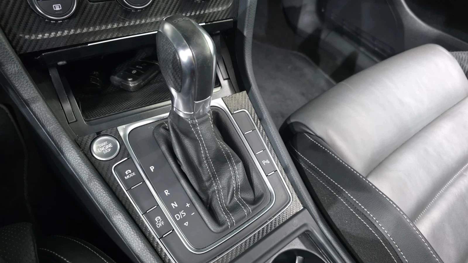 VW Golf, снимка 9 - Автомобили и джипове - 56689689