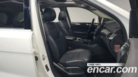 Mercedes-Benz GLE 350 4MATIC, снимка 13