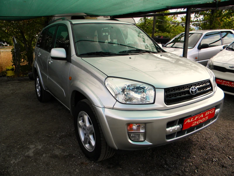 Toyota Rav4 2.0VVT I -4X4* КАТО НОВ, снимка 3 - Автомобили и джипове - 47075968