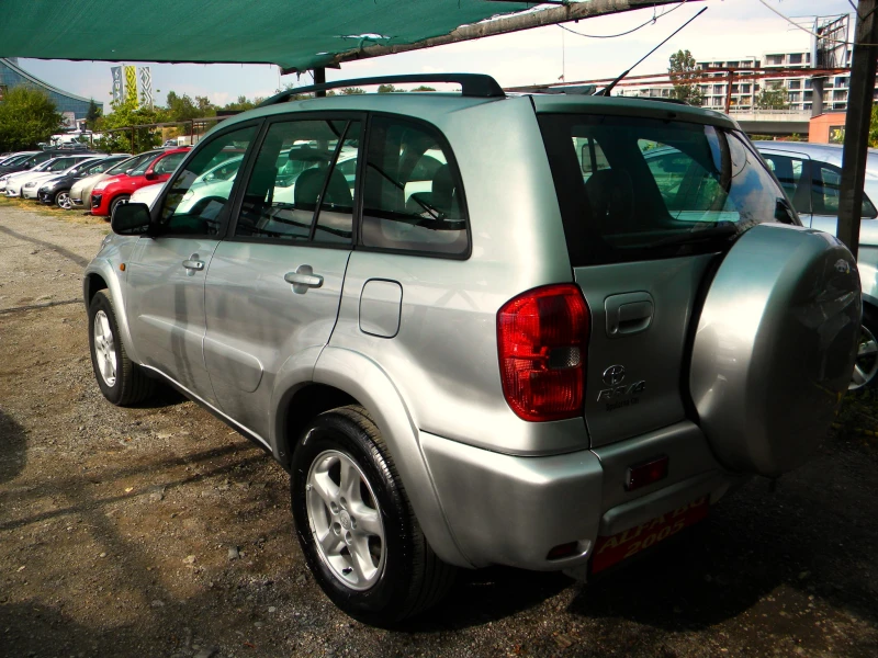 Toyota Rav4 2.0VVT I -4X4* КАТО НОВ, снимка 6 - Автомобили и джипове - 47075968