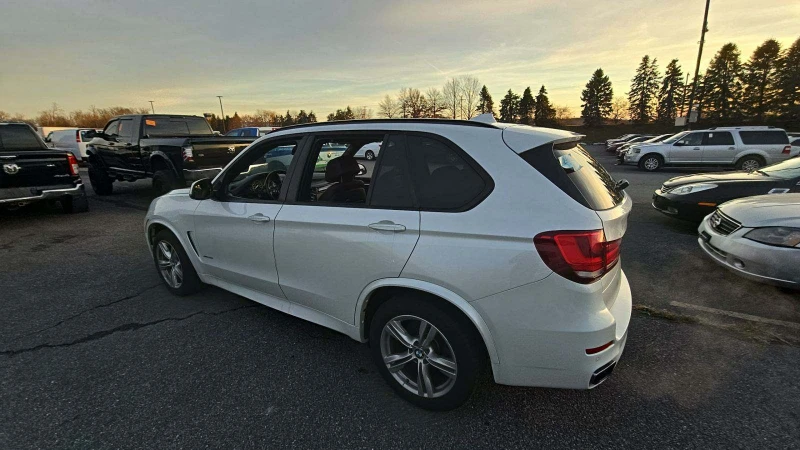 BMW X5 50IMPACK* LANEASSIST* HEADUP* PANO, снимка 2 - Автомобили и джипове - 48165181