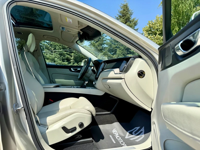 Volvo XC60 2.0 T5 AWD Inscription FULL, снимка 10 - Автомобили и джипове - 51420279