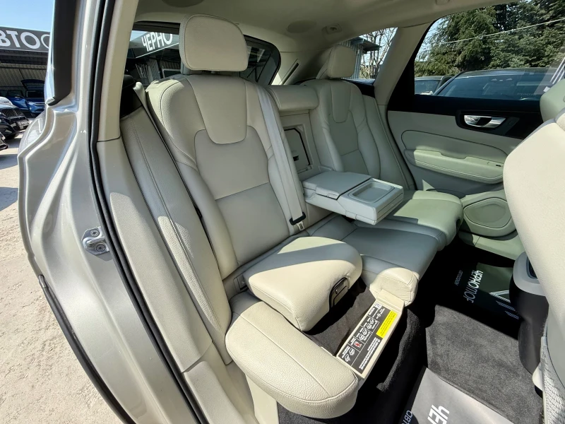 Volvo XC60 2.0 T5 AWD Inscription FULL, снимка 13 - Автомобили и джипове - 51420279
