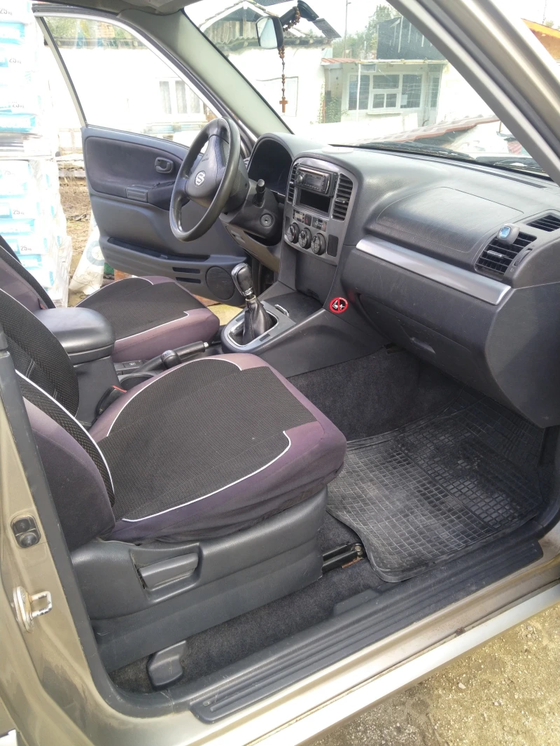 Suzuki Grand vitara, снимка 4 - Автомобили и джипове - 52117744