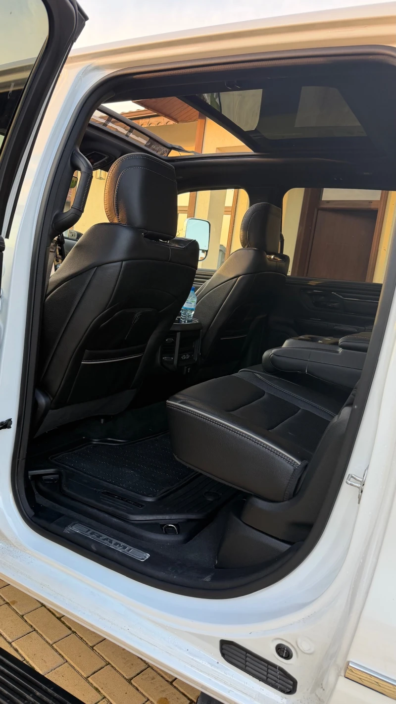 Dodge RAM 1500, снимка 9 - Автомобили и джипове - 52568177