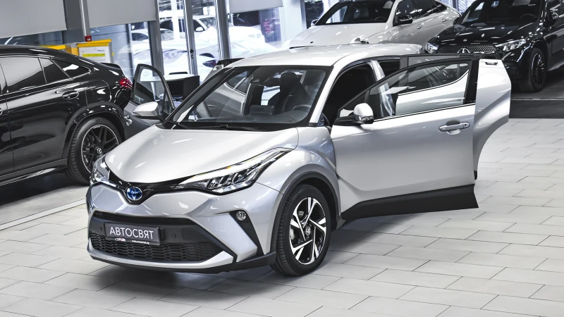 Toyota C-HR 2.0 Hybrid Club Automatic - 55900 лв. - 43605222 1