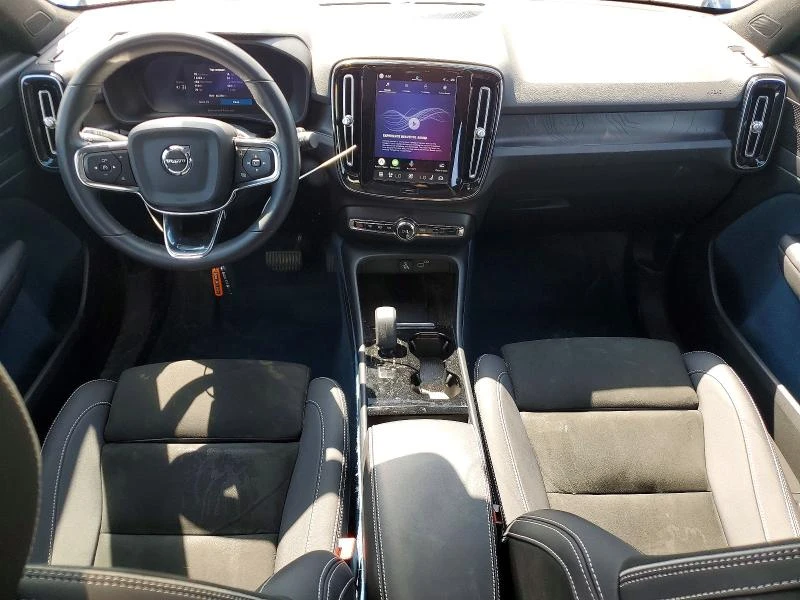 Volvo XC40 RECHARGE ULTIMATE, снимка 8 - Автомобили и джипове - 54970393