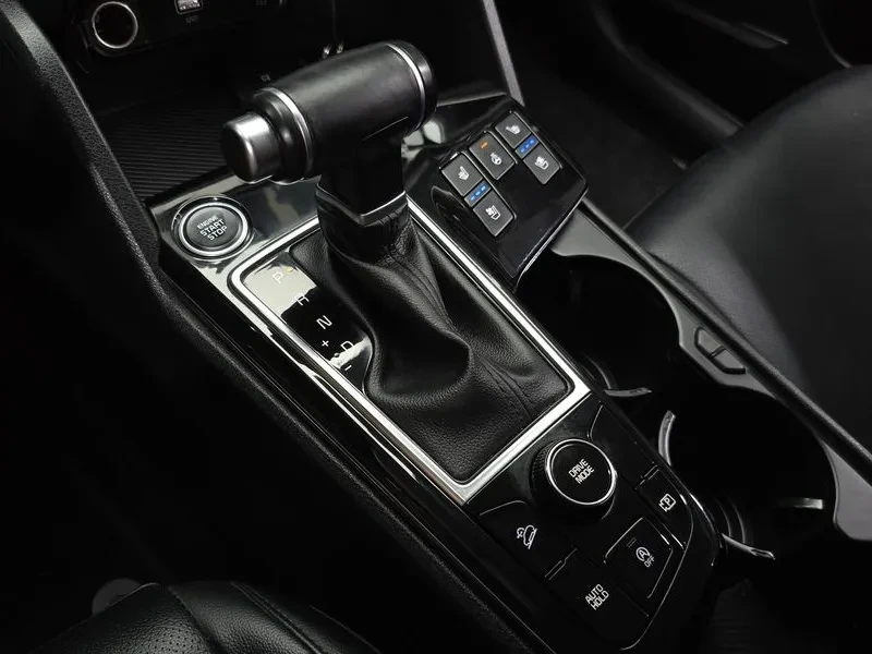Kia Sportage Generation Diesel 2.0 2Wd Prestige, снимка 9 - Автомобили и джипове - 56126365