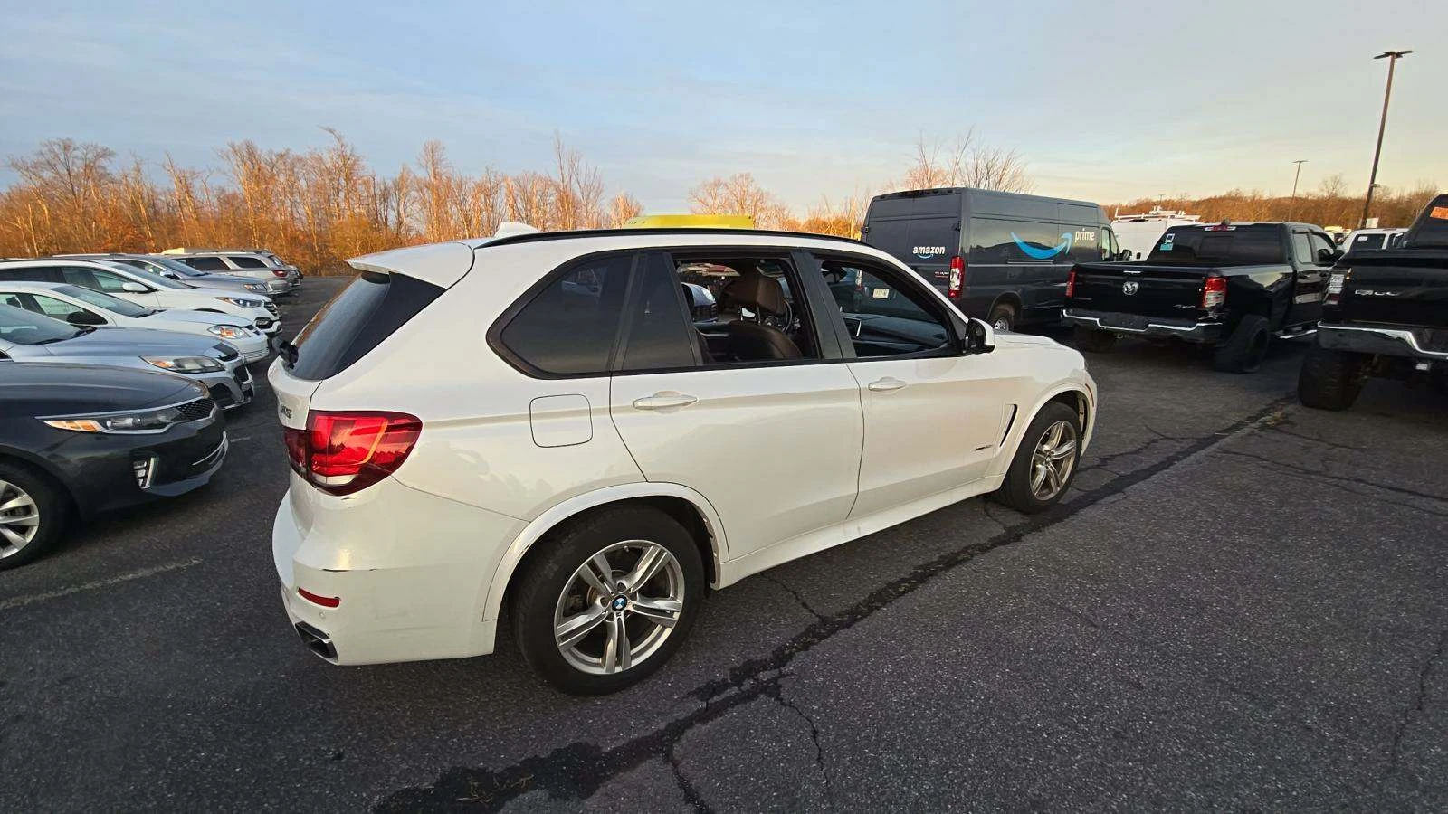 BMW X5 50IMPACK* LANEASSIST* HEADUP* PANO - изображение 3