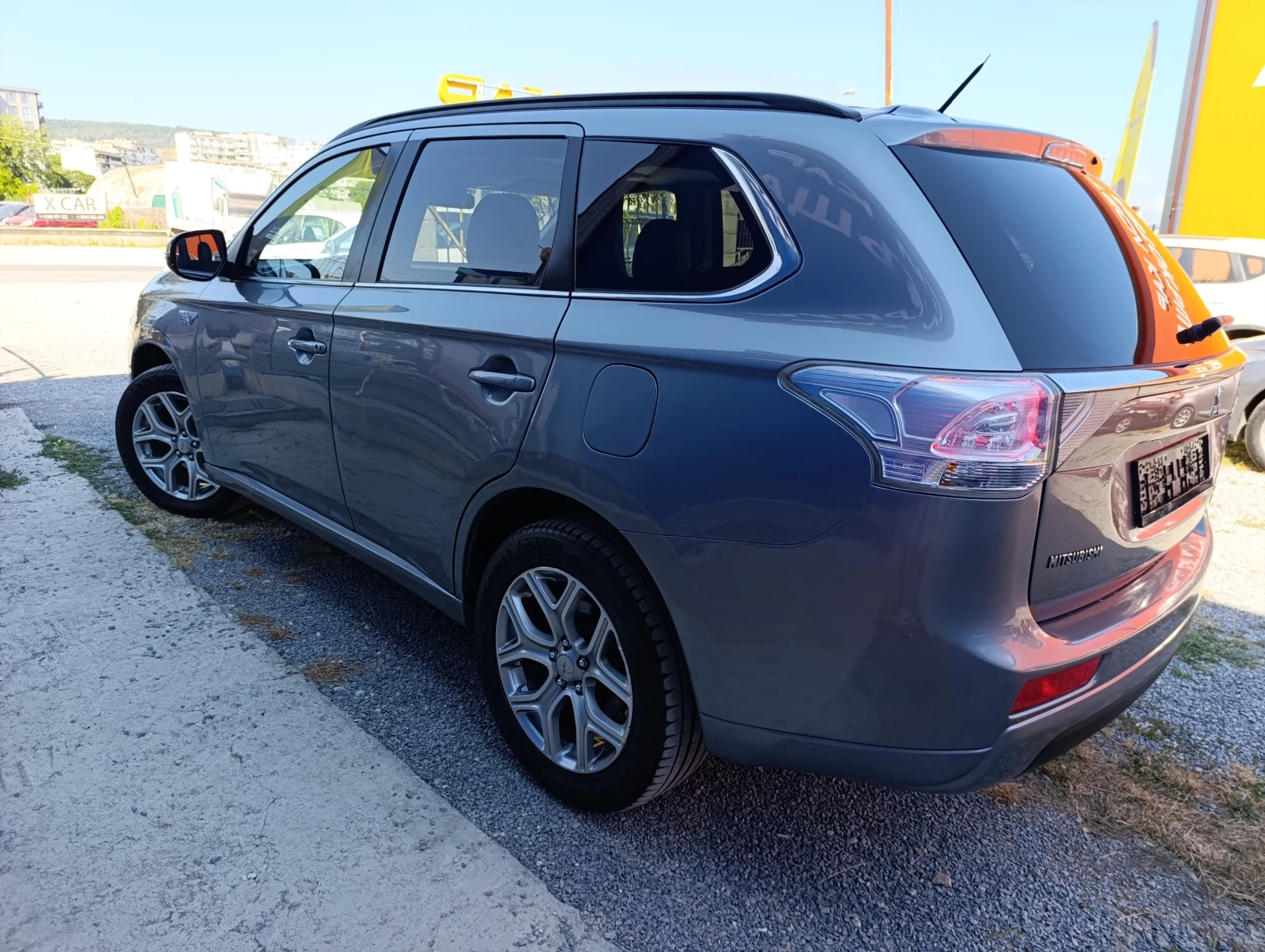 Mitsubishi Outlander PHEV 2.0 EV - изображение 6