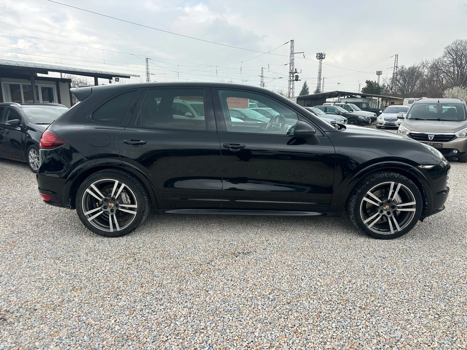 Porsche Cayenne 4.2TDI GTS, снимка 7 - Автомобили и джипове - 53998609