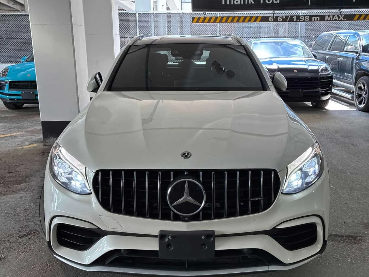 Mercedes-Benz GLC 63 AMG S * CARFAX * 2 КЛЮЧА * КЛИП НА МОТОРА * BURMESTER, снимка 6 - Автомобили и джипове - 55024008