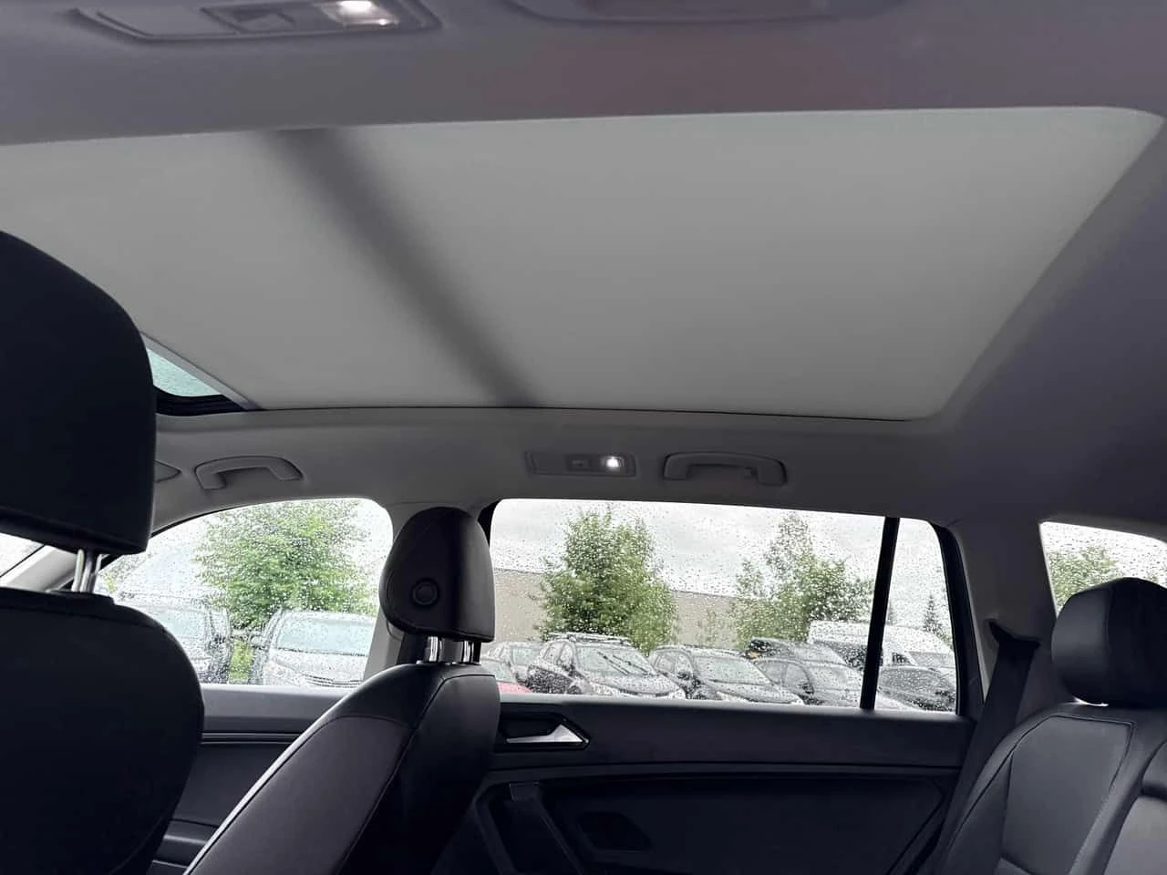 VW Tiguan * Comfortline * , снимка 11 - Автомобили и джипове - 55031451