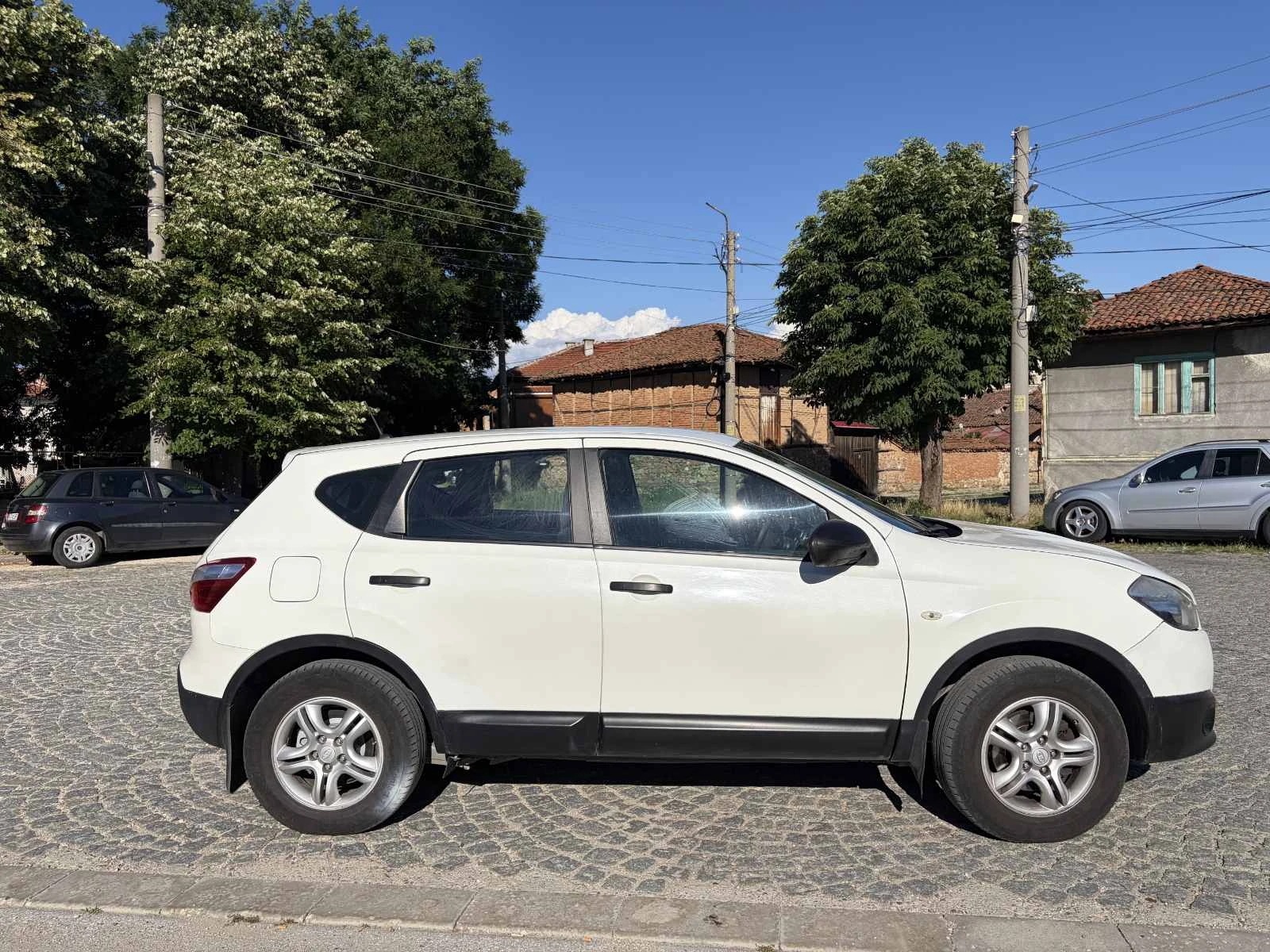 Nissan Qashqai, снимка 5 - Автомобили и джипове - 55212873
