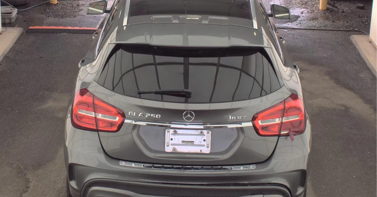 Mercedes-Benz GLA 250 4Matic * AMG Sport Package, снимка 4 - Автомобили и джипове - 55276945