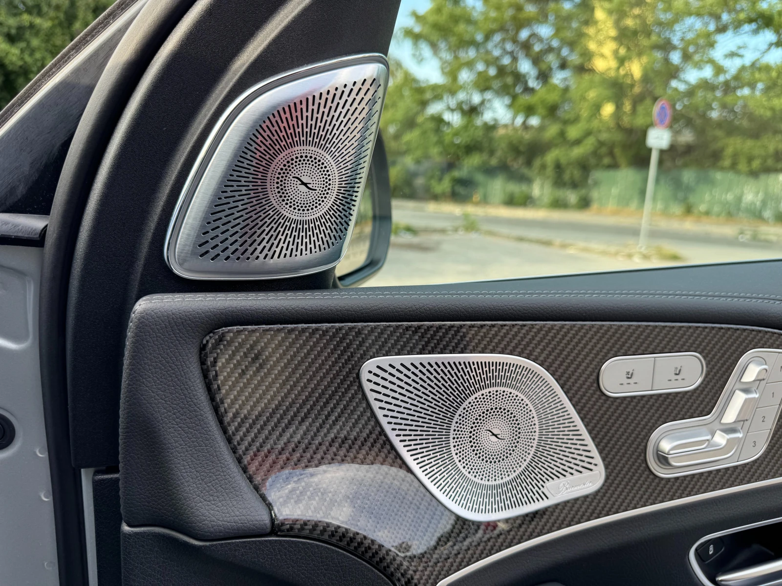 Mercedes-Benz GLE 53 4MATIC BURMESTER 3D / AIR BALANCE / 1 СОБСТВЕНИК, снимка 12 - Автомобили и джипове - 55623758