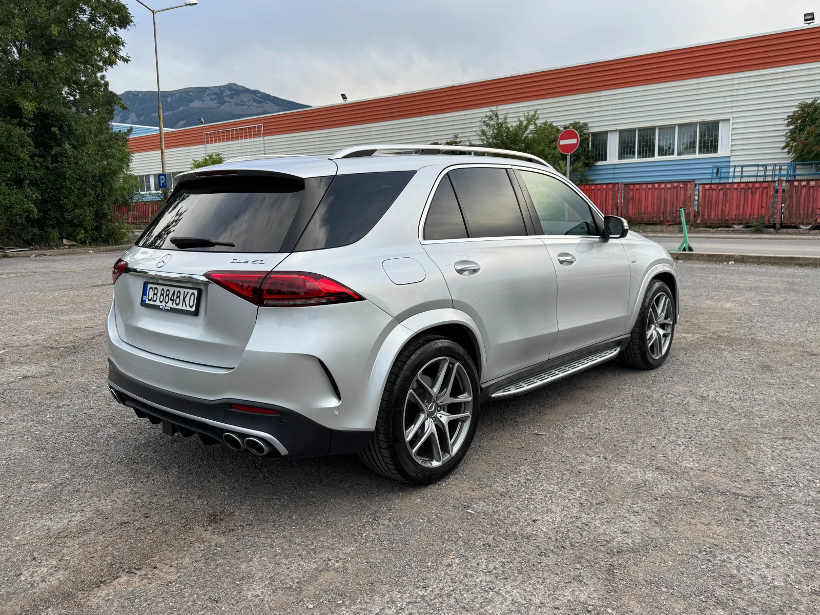 Mercedes-Benz GLE 53 4MATIC BURMESTER 3D / AIR BALANCE / 1 СОБСТВЕНИК, снимка 4 - Автомобили и джипове - 55623758