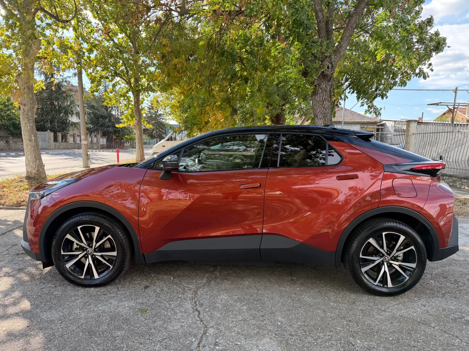 Toyota C-HR 2.0 BENZIN GERMANY PLUGIN-HIBRID, снимка 8 - Автомобили и джипове - 56268677