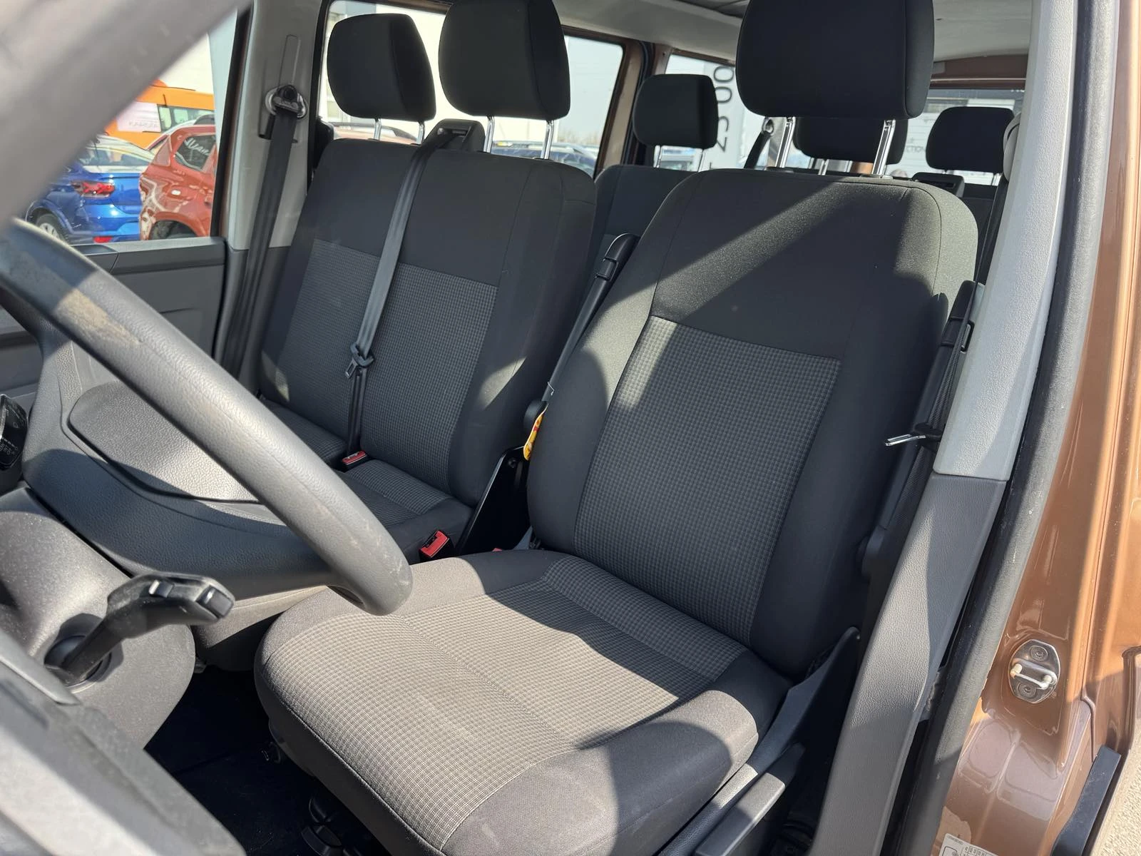 VW Transporter 2.0TDI, снимка 12 - Бусове и автобуси - 53708790